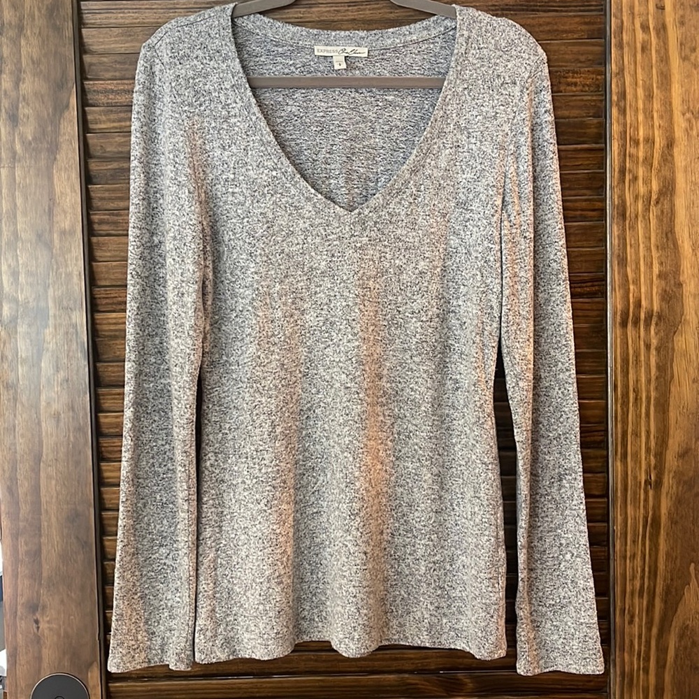Express One Eleven light-weight fleece v-neck pull-over